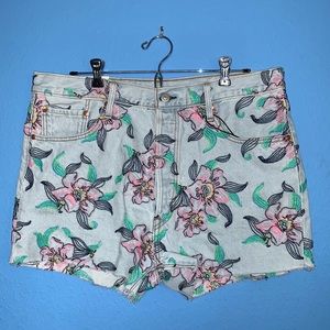 Levi’s High Rise Flower Embroidered 501 Shorts